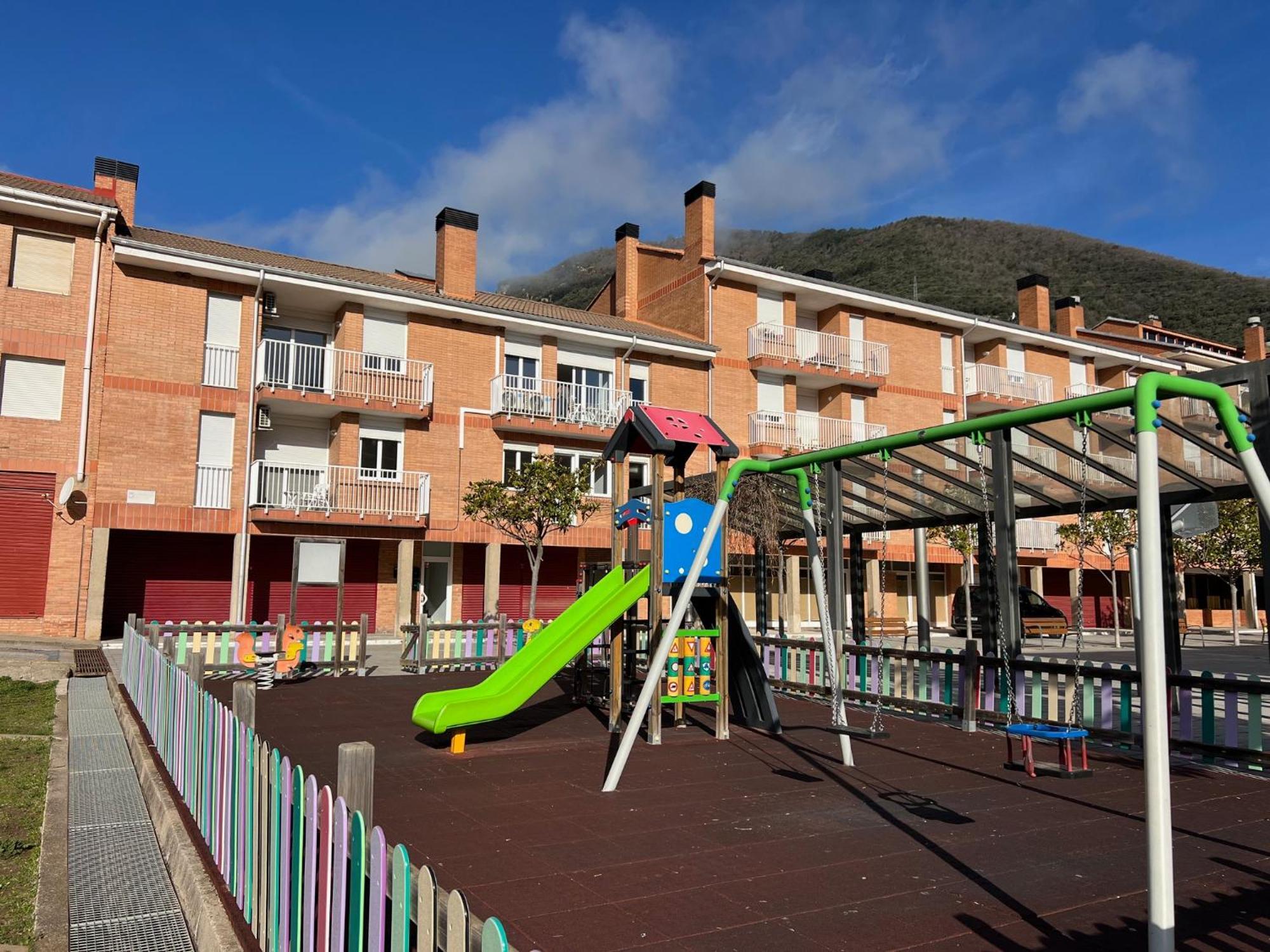 Apartament Acollidor Al Bergueda 6P Sant Jordi de Cercs Zewnętrze zdjęcie